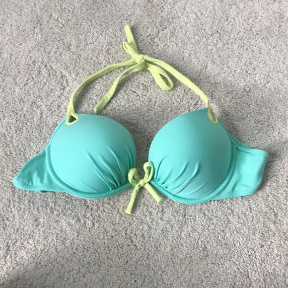 Victoria's Secret Other - Victoria’s Secret push-up bikini top | 32DD